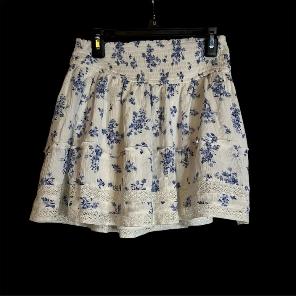 Hollister Ultra High Rise Sz S Mini Skirt Chinoiserie Ruffled Under Shorts